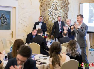 DEVOS 1 - keynote speaker Lorand Soares Szasz